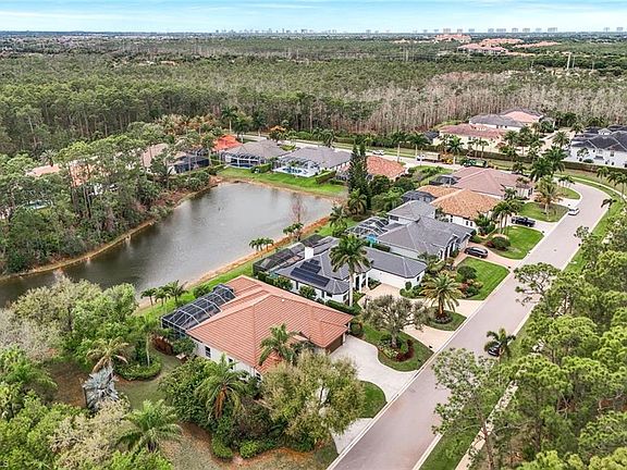 4th image of 9889 Clear Lake CIR