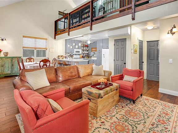 5th image of 430 Shady Creek Dr