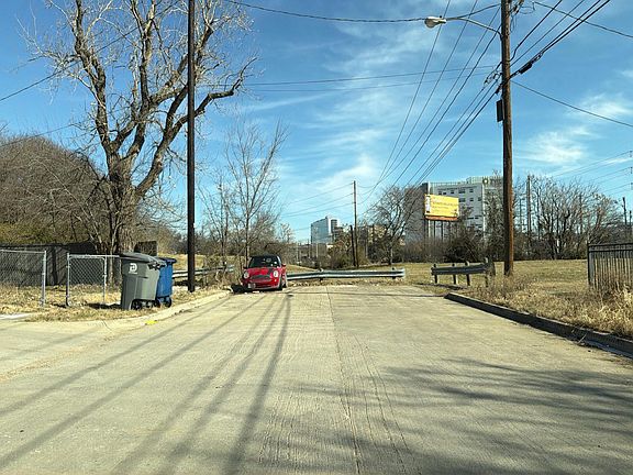 4th image of 1646 Briar Cliff Rd