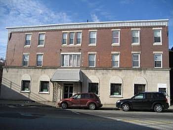 1st image of 957 E Westmoreland St