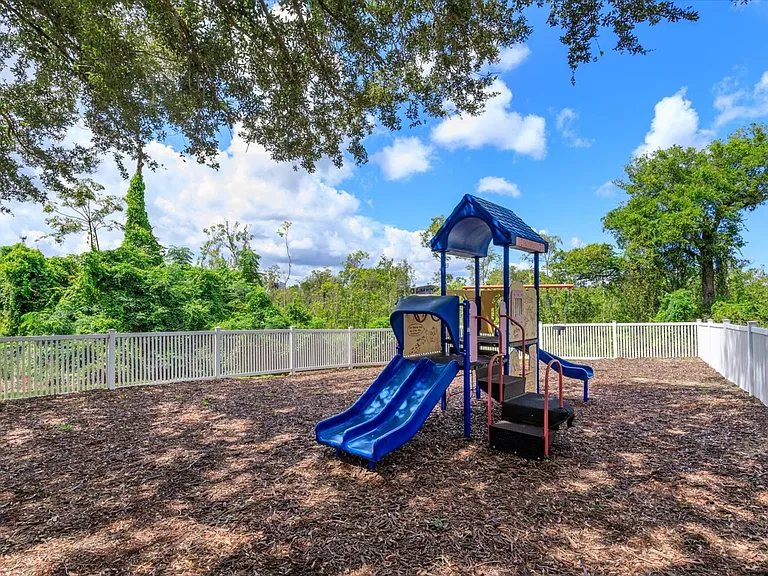 5537 Burlwood Dr — Photo 26