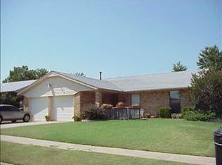 1413 SE 7th St, Moore, OK 73160