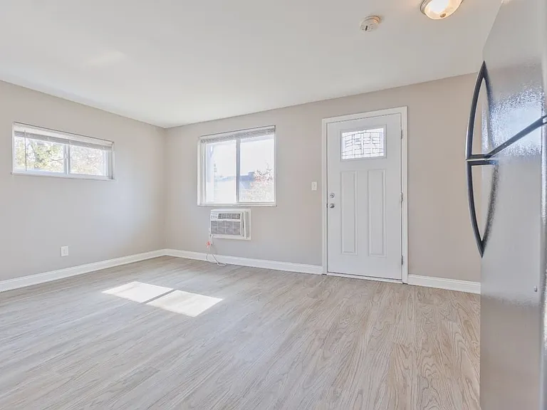 2485 Deming Ave #6 — Photo 1