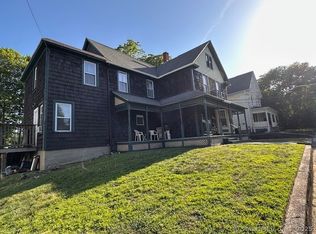 63 Meridian St APT 4, Groton, CT 06340