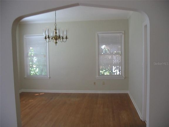 5th image of 1329 N Lake Otis Dr SE