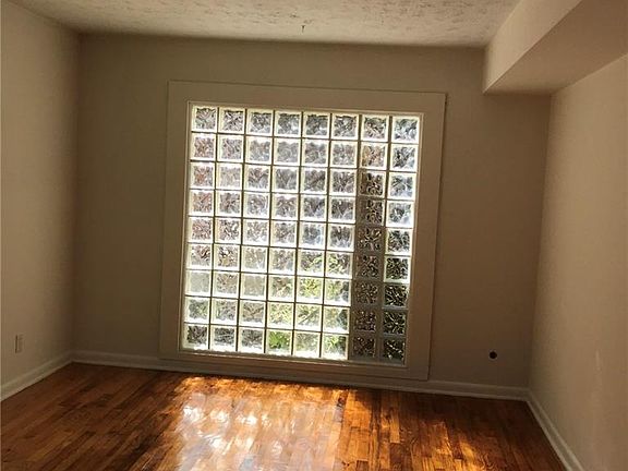 5th image of 1421 S Hicks Cir NW