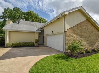 12823 Suffolk Chase Ln, Houston, TX 77077