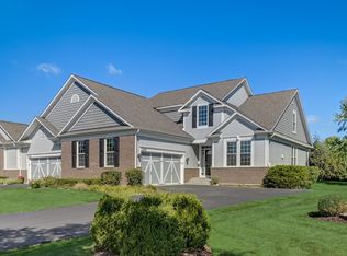 3164 Valcour Dr, Glenview, IL 60026