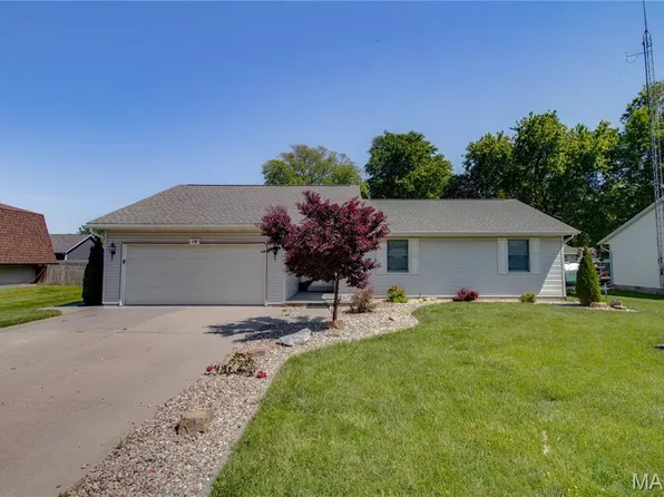 14 Conestoga Dr, Auburn, IL 62615