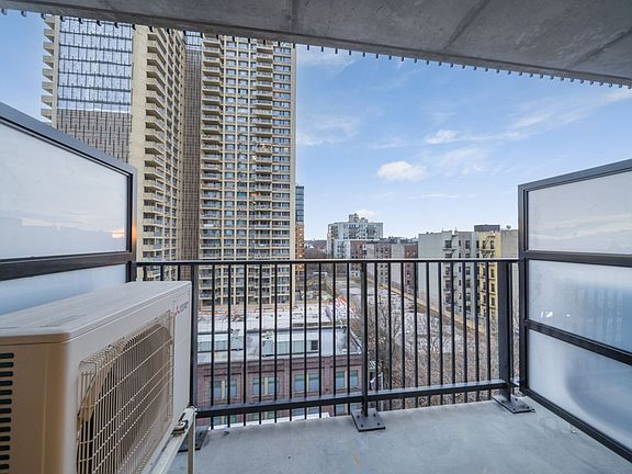 5th image of 931 Carroll St #1009