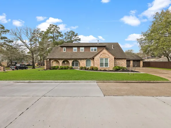 8202 Renmark Ln, Houston, TX 77070