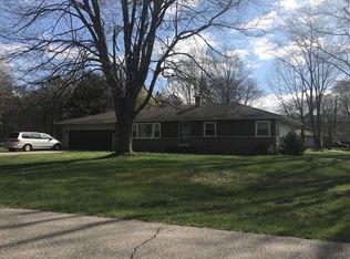 591 Thomas Ave, Holland, MI 49424