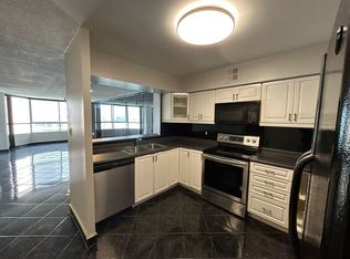 75 Riverside Dr E #705, Windsor, ON N9A 7C4