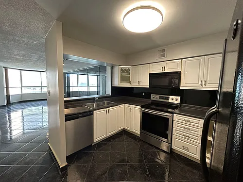 75 Riverside Dr E #705 Photo 1