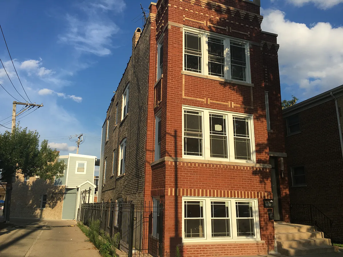 Building Photo - 4415 S Sawyer Ave #BF
