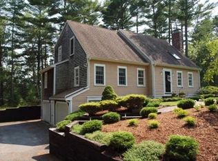 90 Circuit St, Halifax, MA 02338