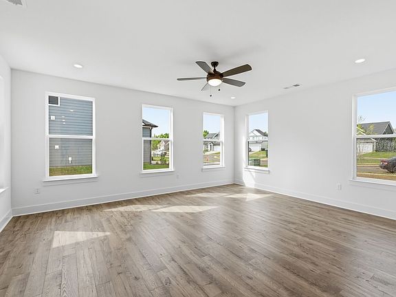 3rd image of 2001 Timothy Ln