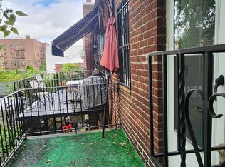 31-32 48th St #2, Astoria, NY 11103