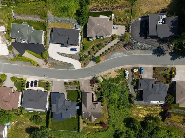 7287 Mount Thurston Dr, Chilliwack, BC V4Z 0A3