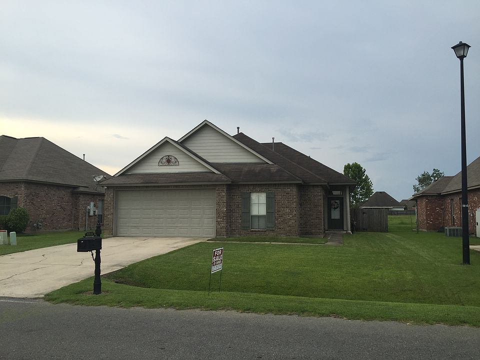 1st image of 40500 Fox Run Dr