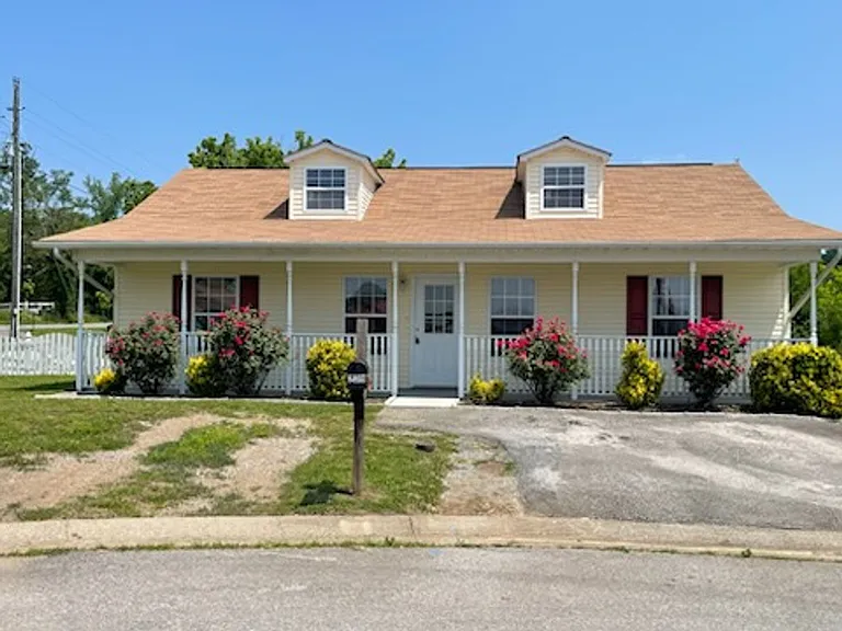 239 Gray Slate Cir — Photo 1