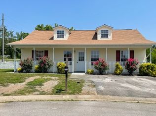 239 Gray Slate Cir, Sevierville, TN 37876
