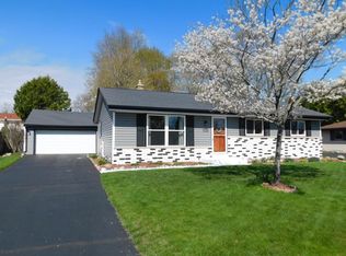 309 Judge Dr, Saukville, WI 53080