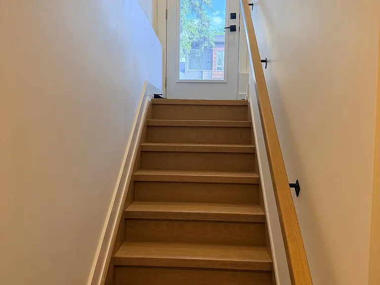 253 Duncairn Ave #B — Photo 3