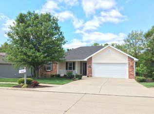 1900 Longstreet Dr, Columbia, MO 65202