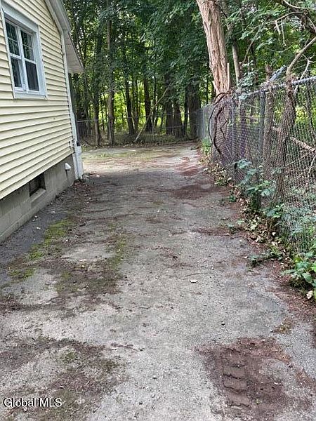 3rd image of 9 Schermerhorn Road
