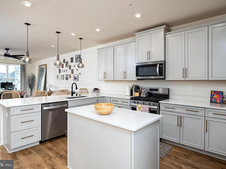 7123 Millstone Rd — Photo 9