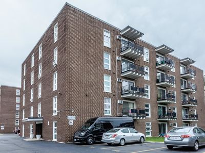 7227 W Higgins Ave UNIT 404, Chicago, IL, 60656