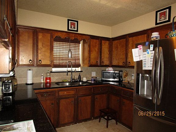 4th image of 113 Buttercup St