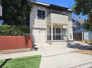519 W 8th St, Long Beach, CA 90813