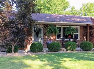 45 Duke Dr, Maryville, IL