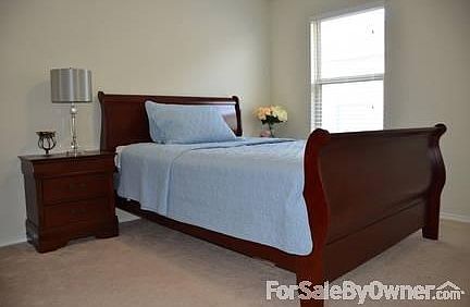 5th image of 25323 Glenlevan Ln