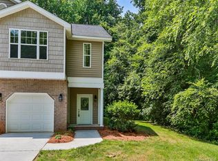 131 Sherman Oaks Ln, Mooresville, NC 28115