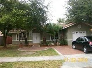 7872 SW 162nd Ct, Miami, FL 33193