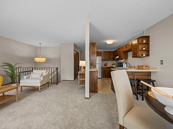3rd image of 11143 Xavier Rd