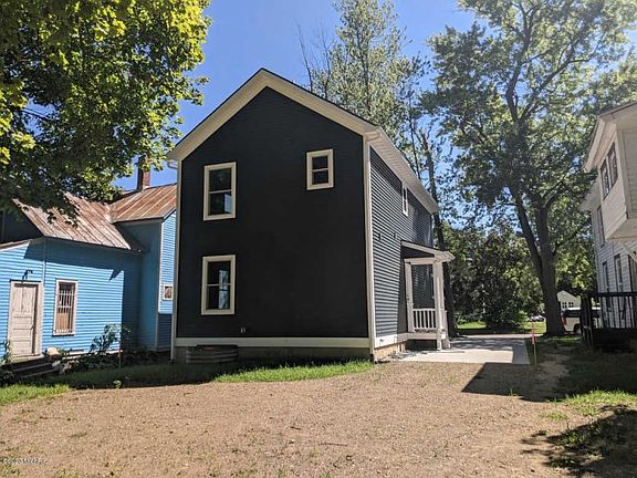 4th image of 610 McCourtie St