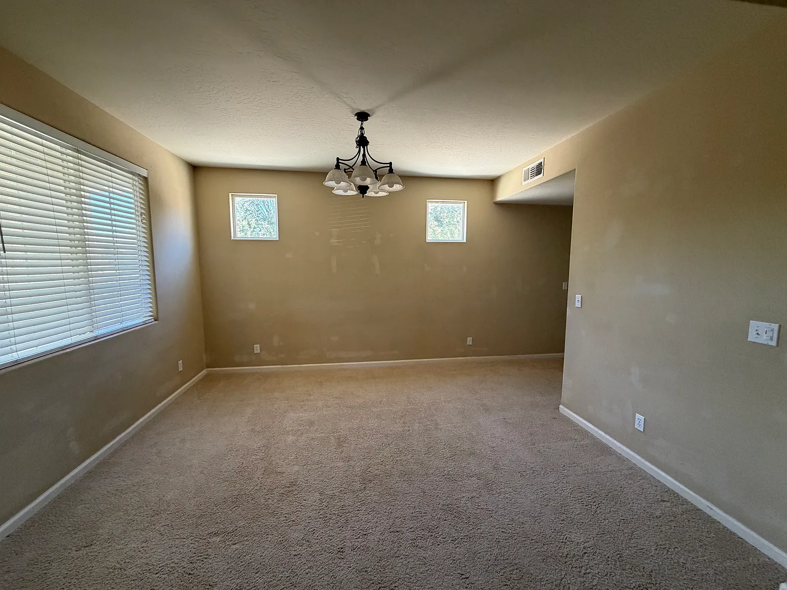 2975 Maine Ave — Photo 4