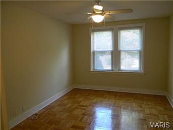 5th image of 7739 Kingsbury Blvd Unit 11