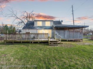 3024 Midwood St, Lansing, MI 48911