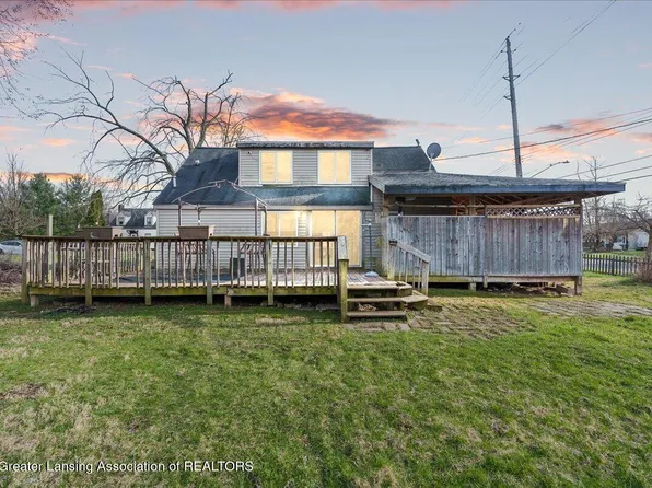 3024 Midwood St, Lansing, MI 48911