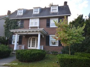 607 Thomas St, Stroudsburg, PA 18360