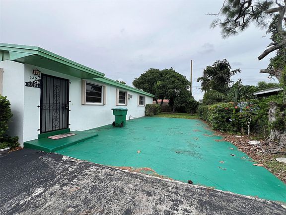 5th image of 3251 NW 210th Terrace