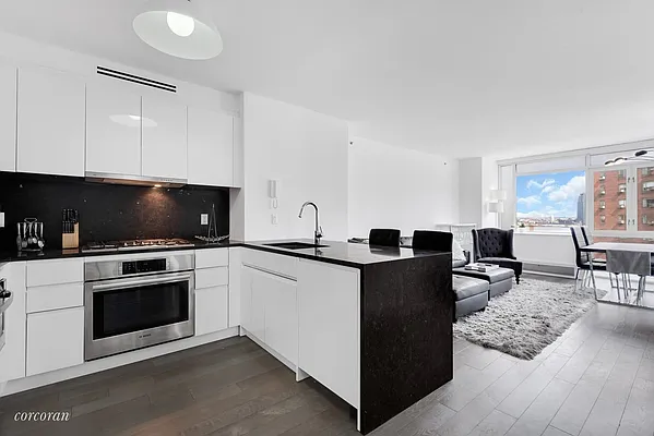 Rented by Corcoran | media 23