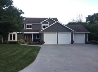 10676 Deer Ridge Ct, Zeeland, MI 49464
