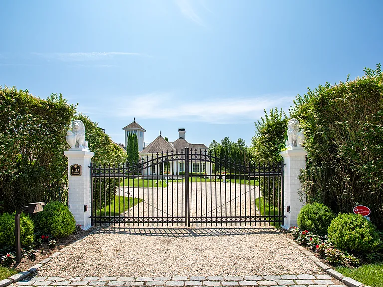 2 Halsey Farm Dr — Photo 2
