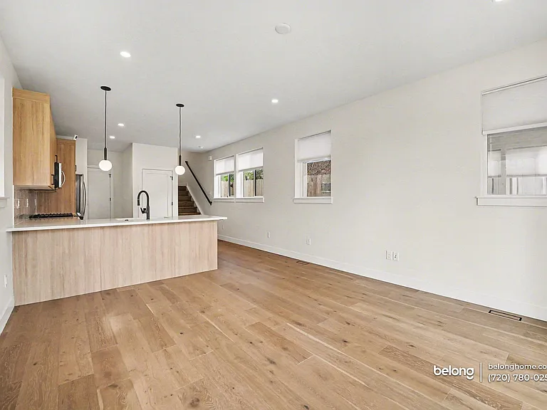 1415 Zenobia St — Photo 4